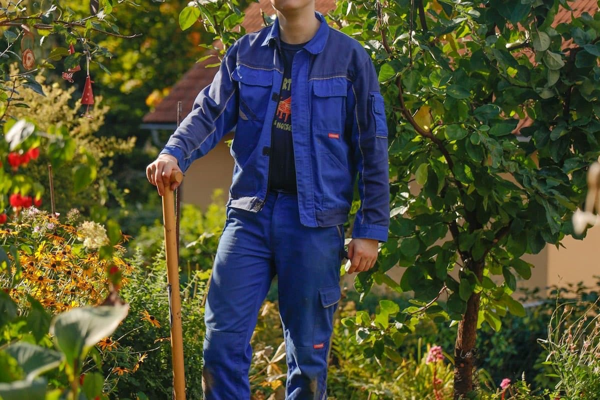 How to Quote Landscaping Jobs (Free Template + Step-by-Step Guide)